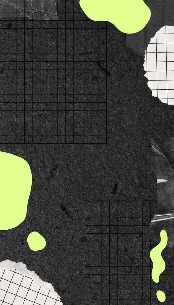 Forêt sombre au crépuscule, ambiance apaisée